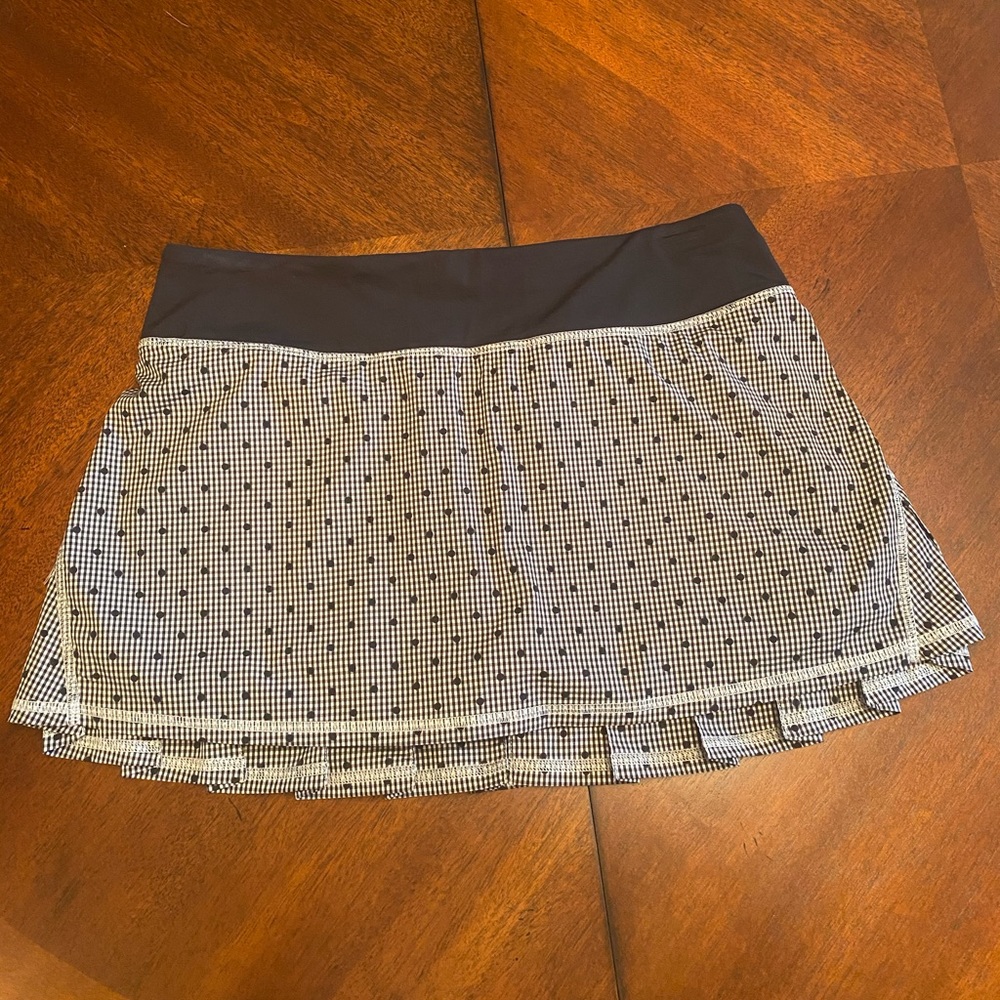 Lululemon tennis skirt size 8 reg